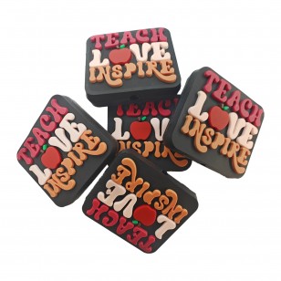 perlina separatore teach love inspire 30x27mm in silicone alimentare per personalizzare penne portachiavi collane