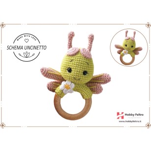 schema per uncinetto per realizzare un sonaglio con manico in legno per dentizione per neonati Libellula