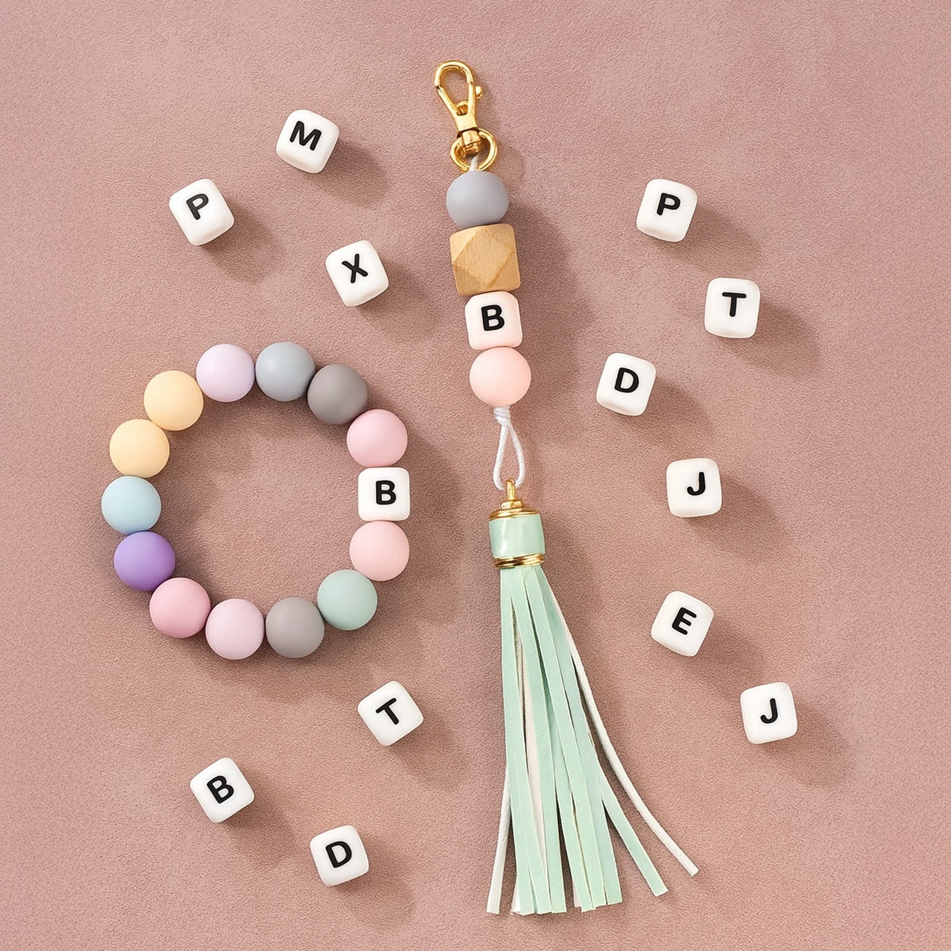 portachiavi con perle in silicone lettere personalizzabili