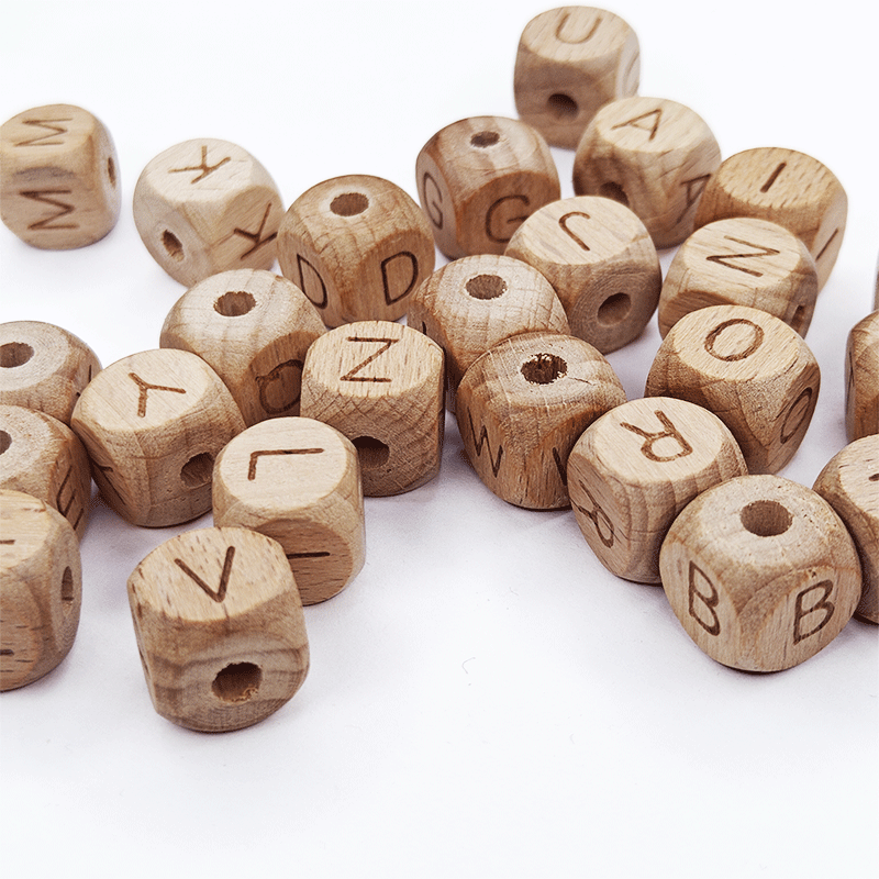 Lettere in Legno Naturale per Catenelle e Accessori Neonato